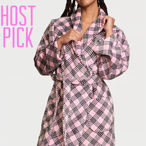 Victoria's Secret Other - Victoria’s Secret Short Cozy Robe